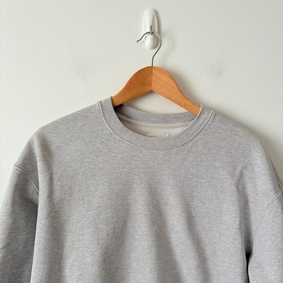 Aritzia Wilfred Free Crew Neck Pullover Sweatshirt Sweater Heather Grey Size 1 - Picture 3 of 6